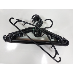 Вішалка пластикова з поворотним гачком (чорна,1сорт ) 38х0,7см